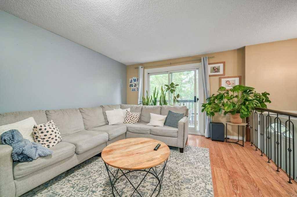Calgary, AB T2K 5S3,7205 4 ST Northeast #2