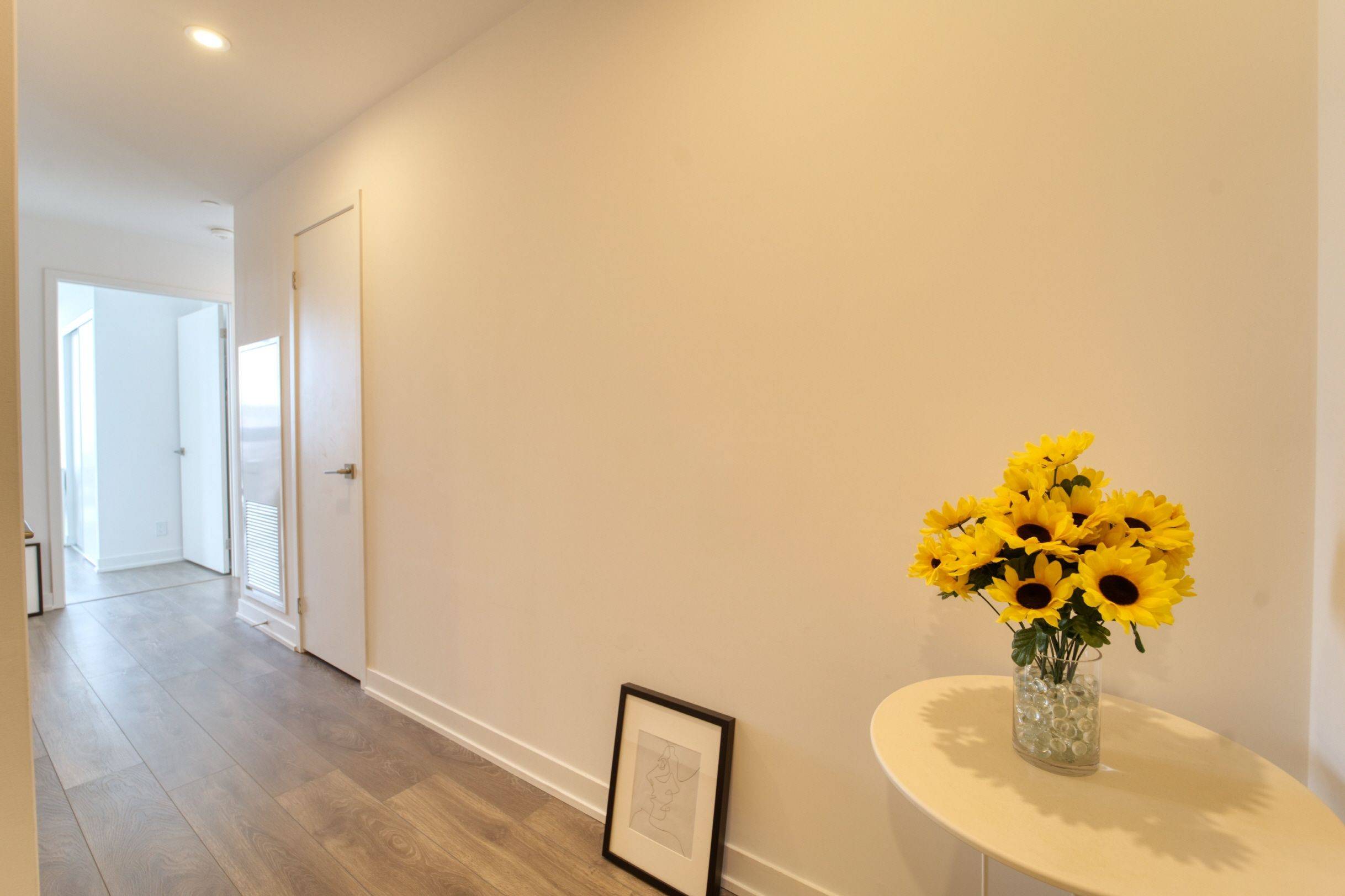 Toronto C14, ON M2N 0L4,15 HOLMES AVE #2808