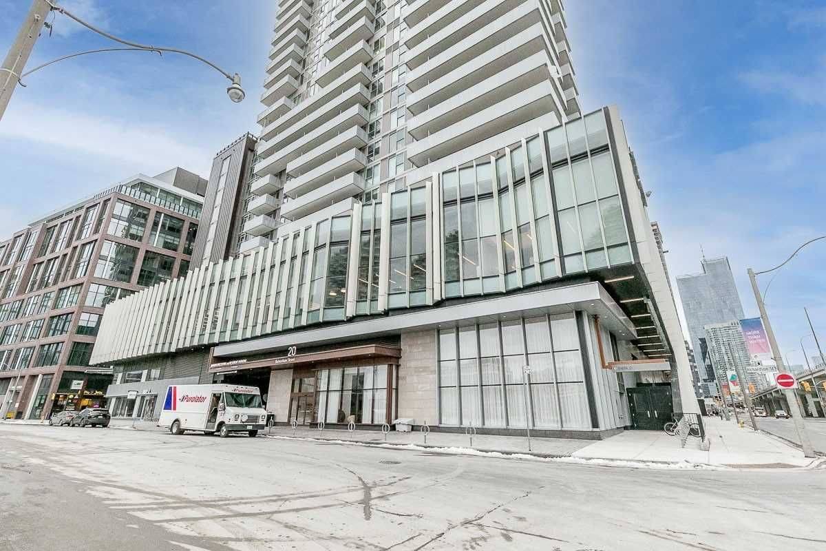 Toronto C08, ON M5A 0S6,20 richardson ST #804