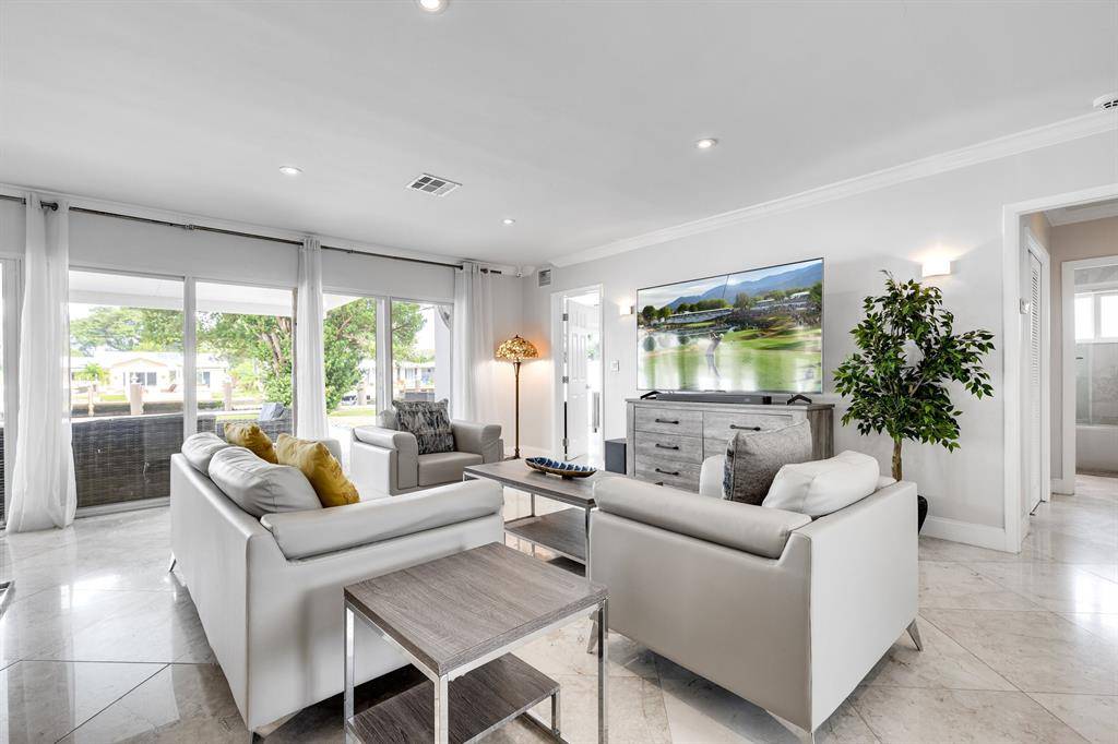 Fort Lauderdale, FL 33304,2031 NE 14th Ct