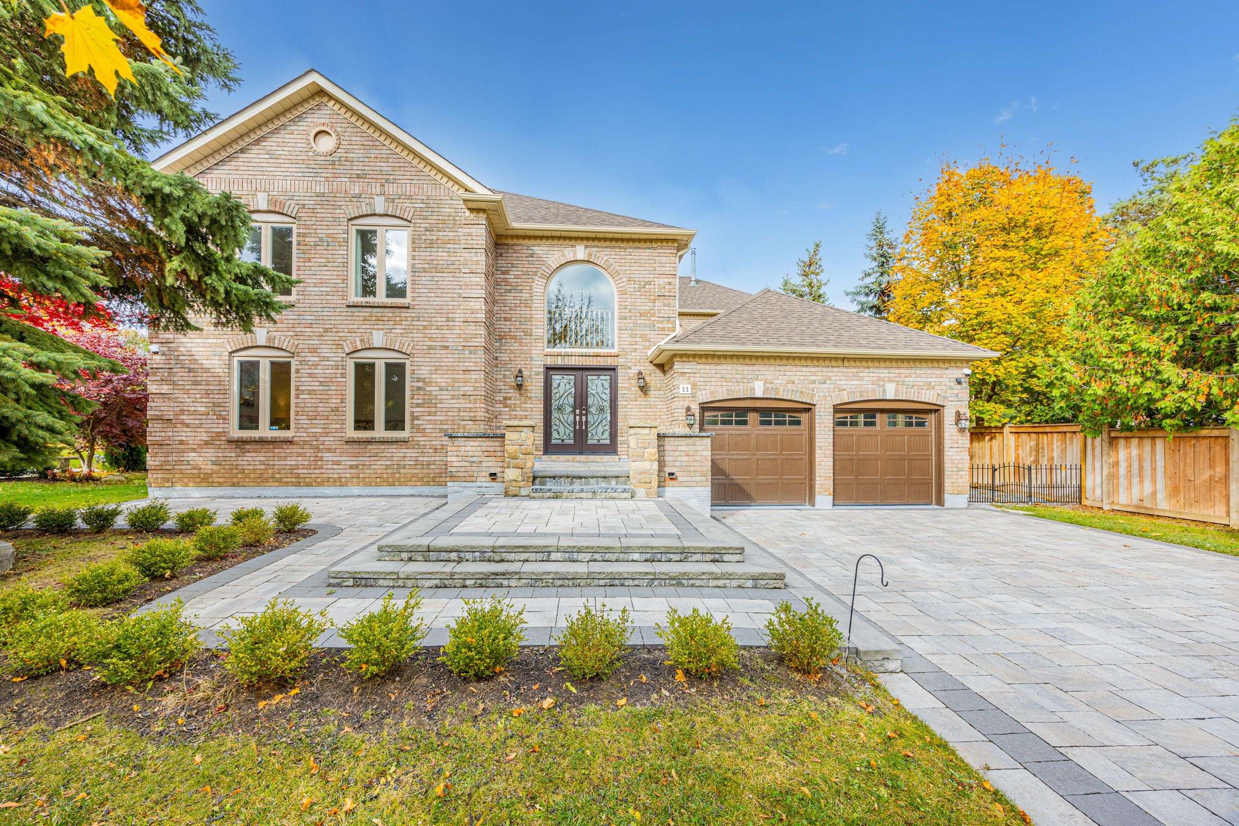Richmond Hill, ON L4B 3G4,11 Wendover CT N