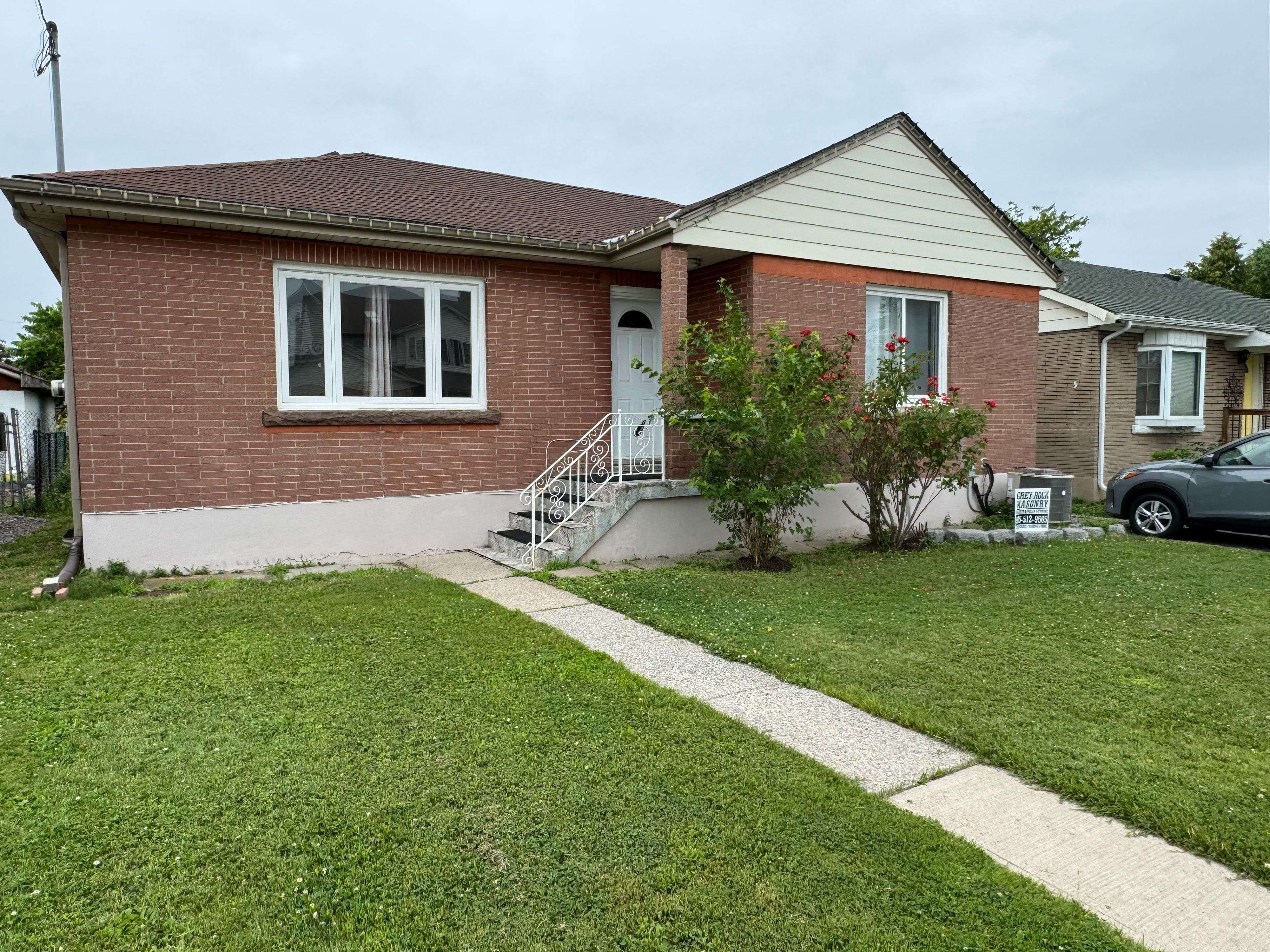 19 Laird DR, St. Catharines, ON L2P 3E3