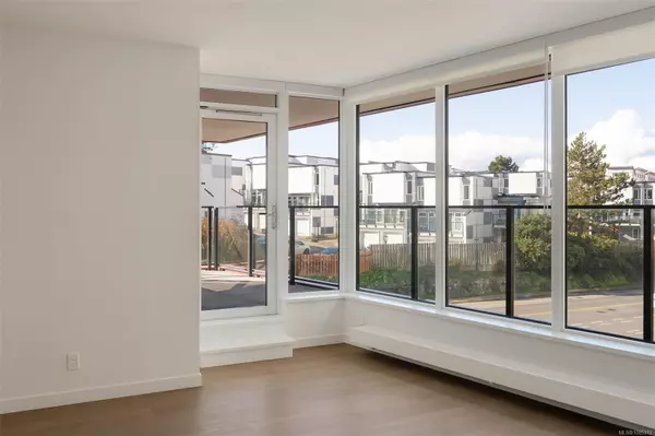 Victoria, BC V9A 0B5,363 Tyee Rd #305