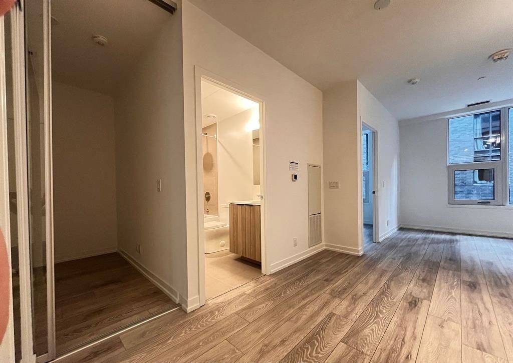 55 Mercer ST #310, Toronto C01, ON M5V 0W4