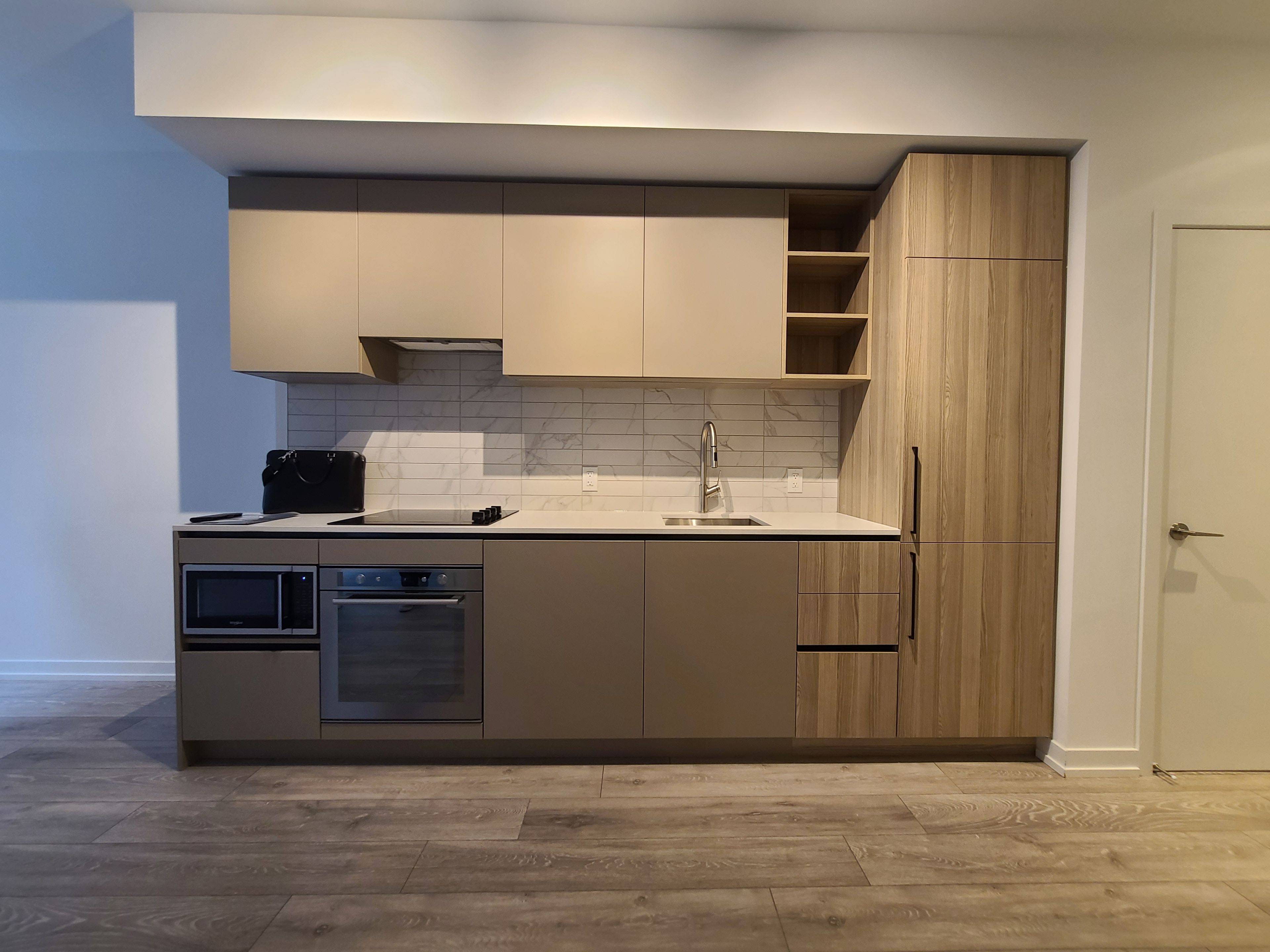 Toronto C01, ON M5V 0W4,55 Mercer ST #310