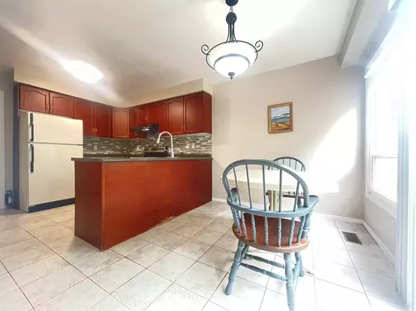 Mississauga, ON L5N 6B5,5751 Prairie CIR