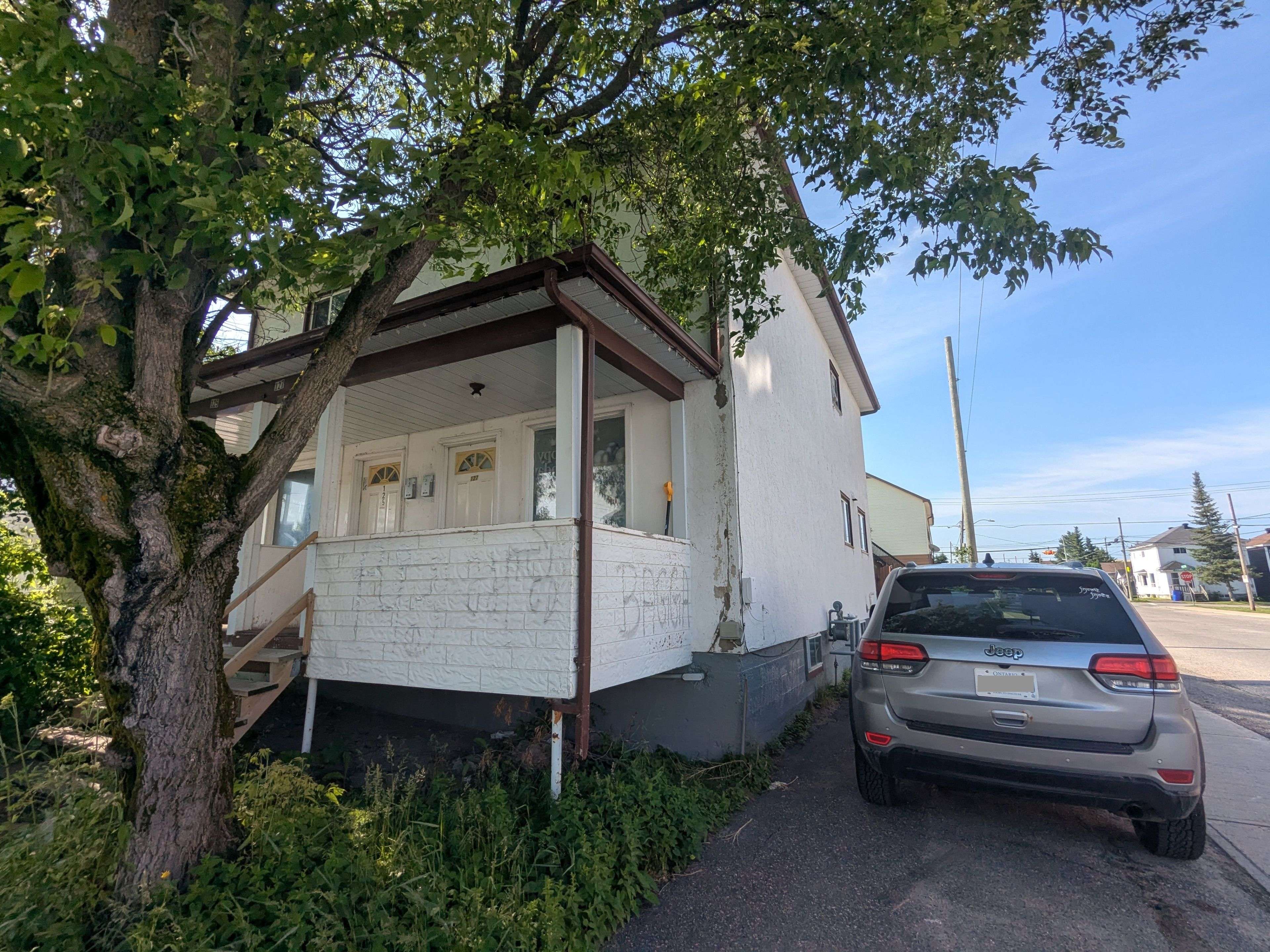 Timmins, ON P4N 2V5,125-127 Belanger AVE