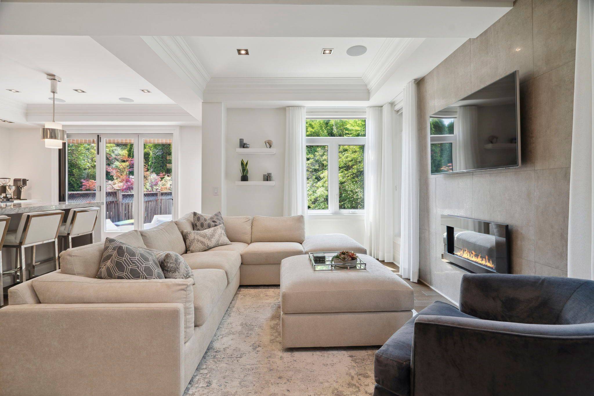 Oakville, ON L6H 6L8,2092 PINEVALLEY CRES