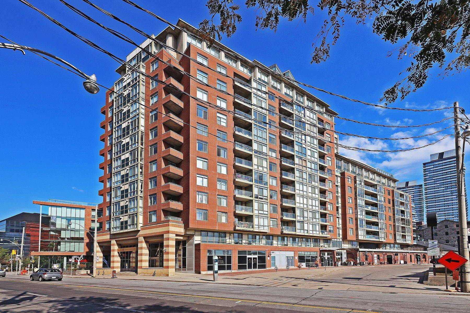 Toronto C08, ON M5A 4R2,39 Parliament ST #1008