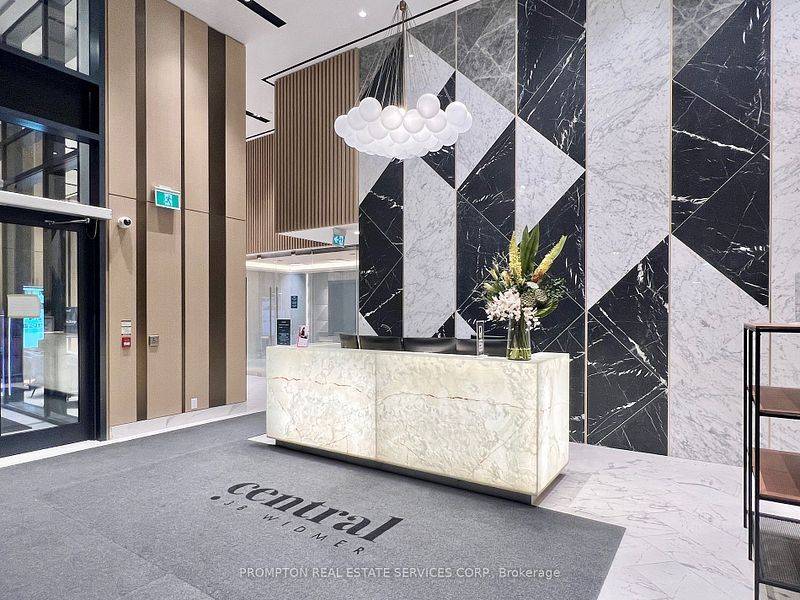 Toronto C01, ON M5V 3M6,38 Widmer ST #4111