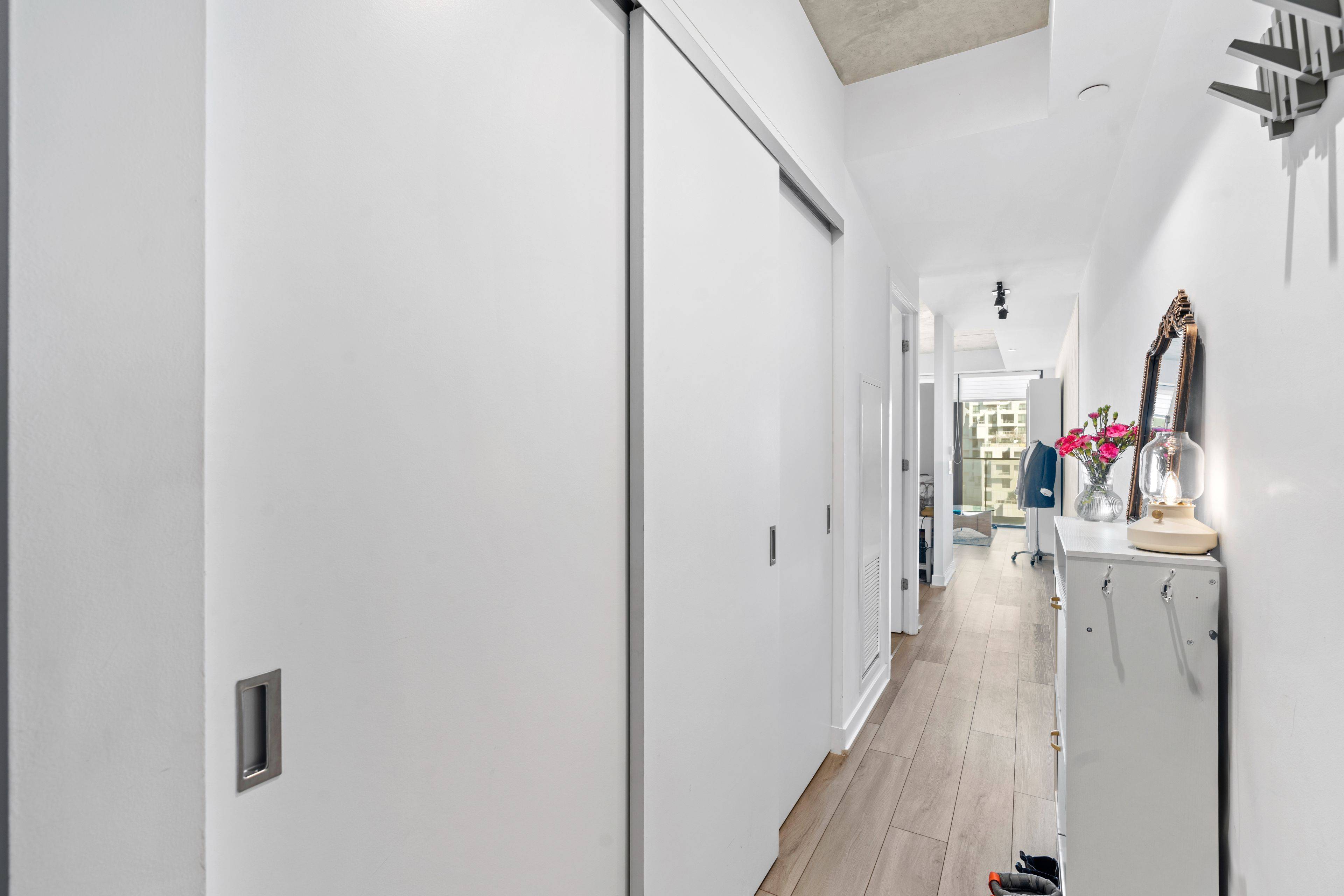 458 Richmond ST W #908, Toronto C01, ON M5V 1Y1