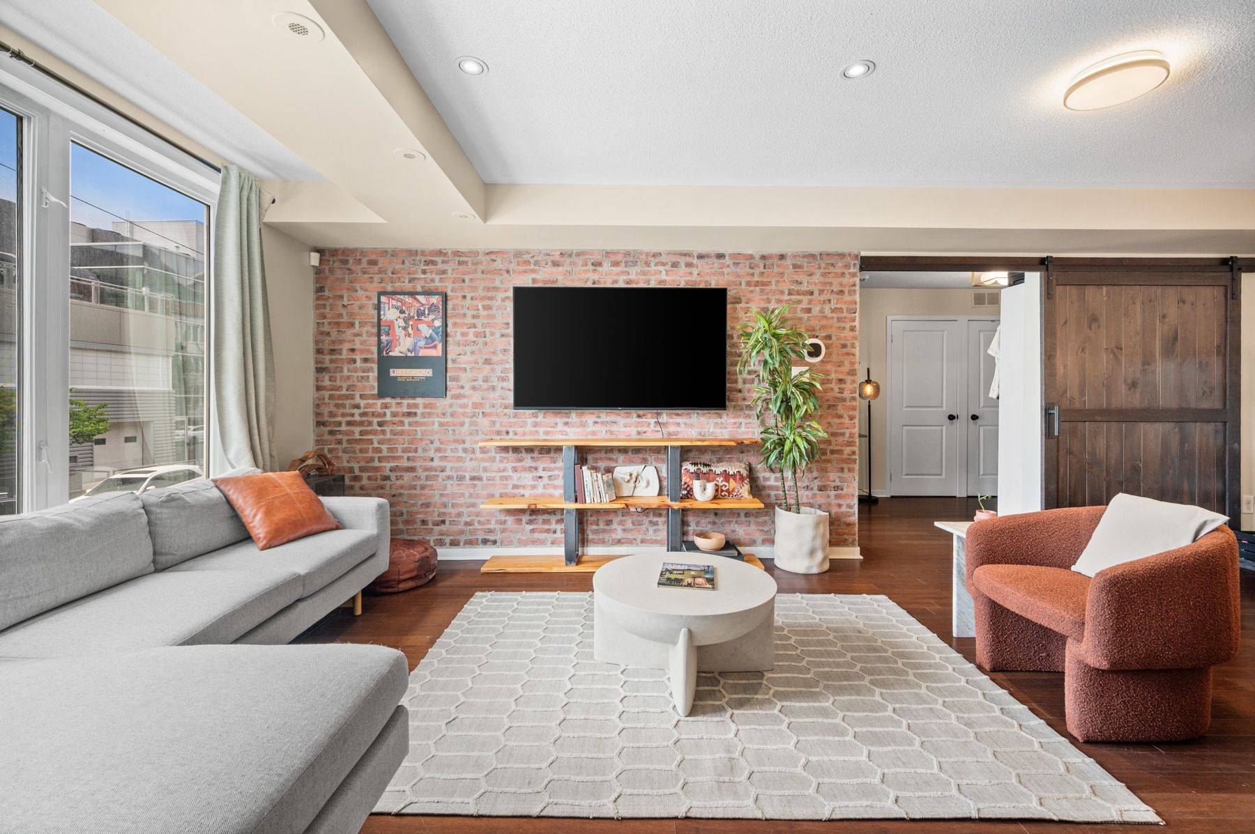 63 Carroll ST, Toronto E01, ON M4M 3G2