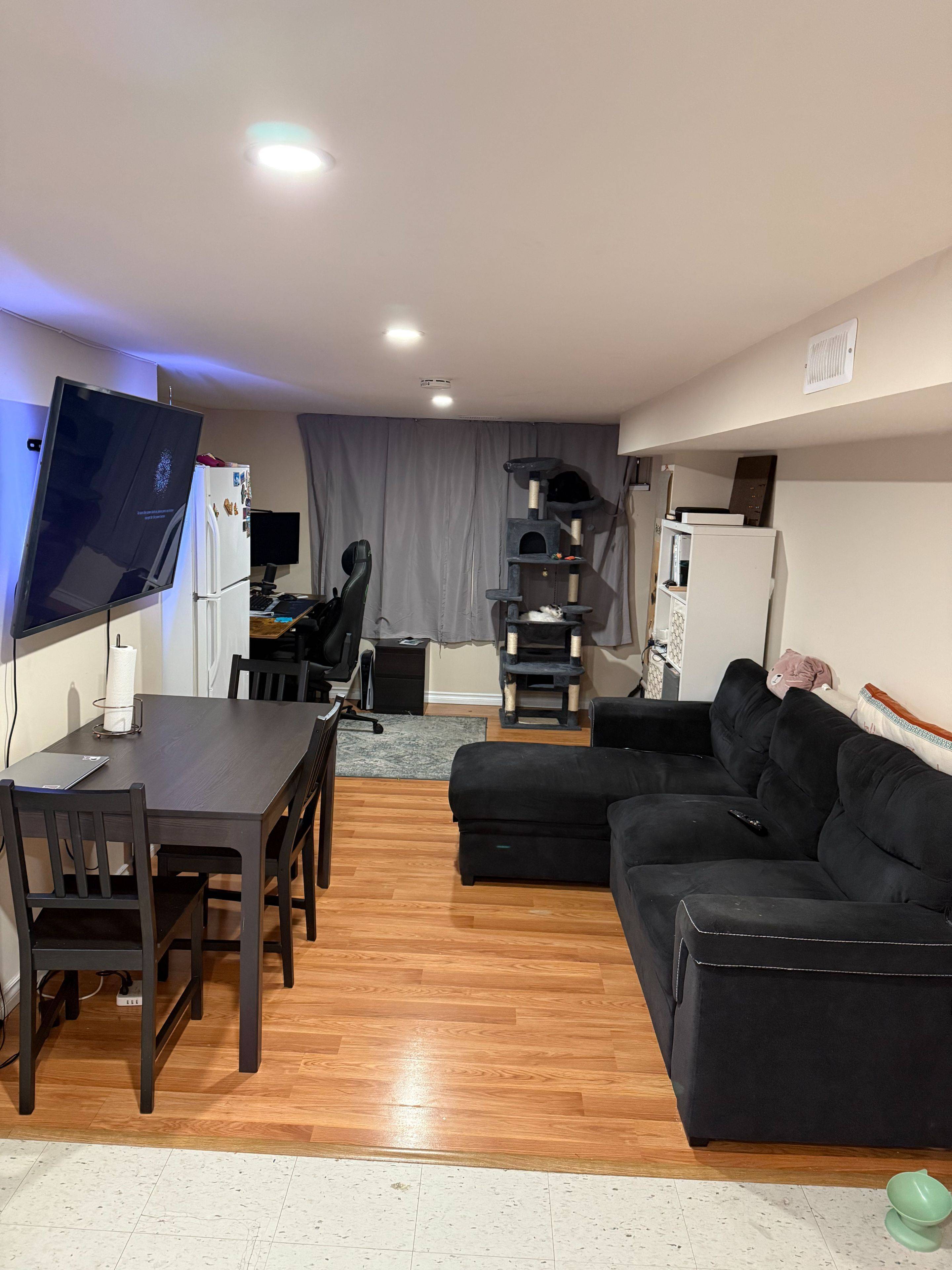 Pickering, ON L1W 1H4,898 krosno BLVD W #Basement
