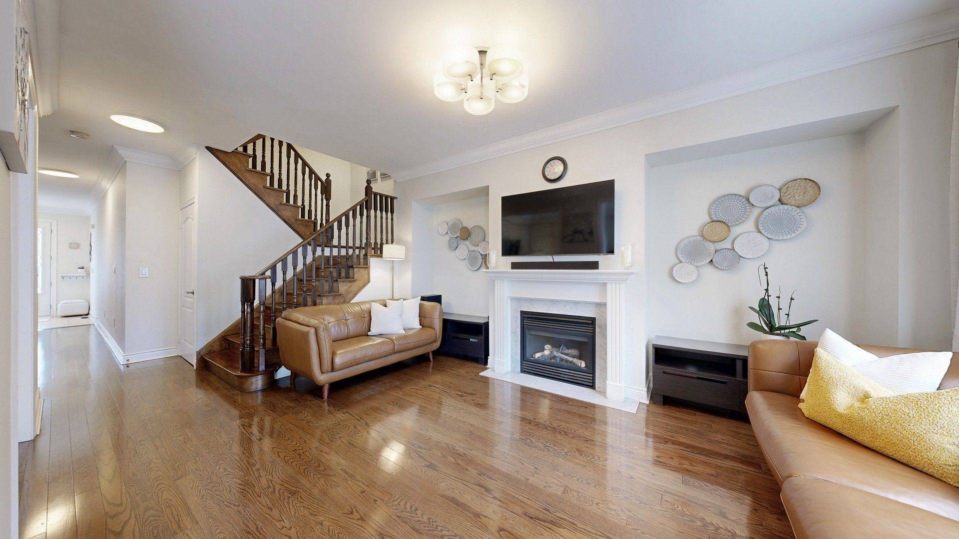 Vaughan, ON L4J 9C3,47 Mintwood RD