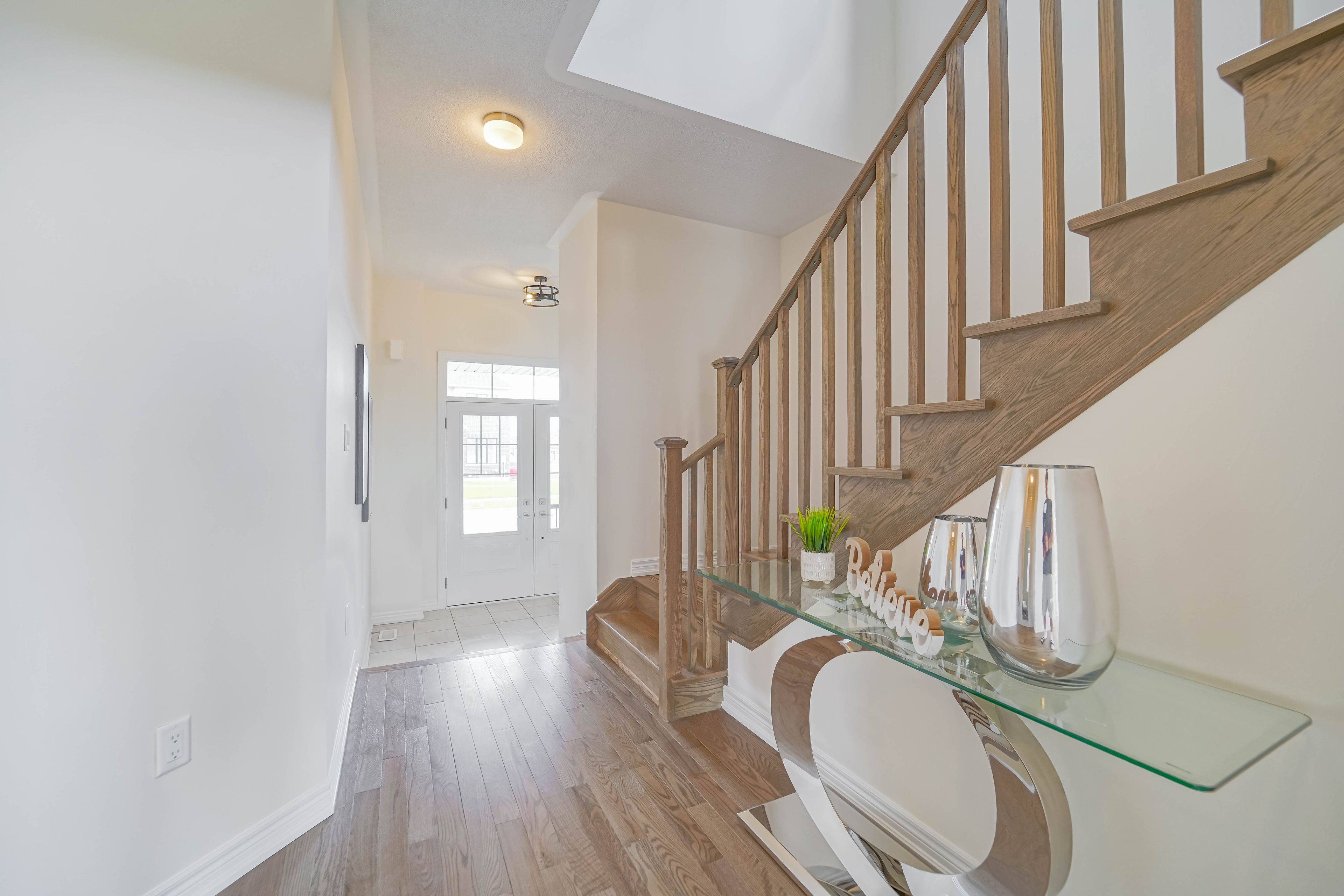 Barrie, ON L9J 0W8,29 Kingsbury TRL
