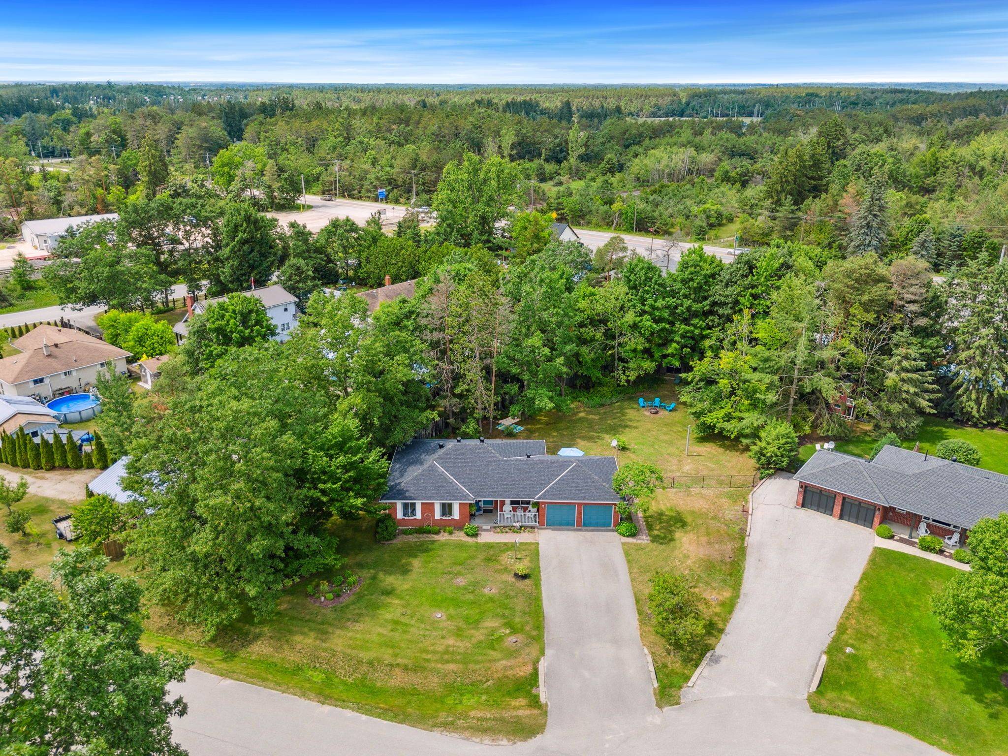 Springwater, ON L9X 0G7,6 Wenden CT