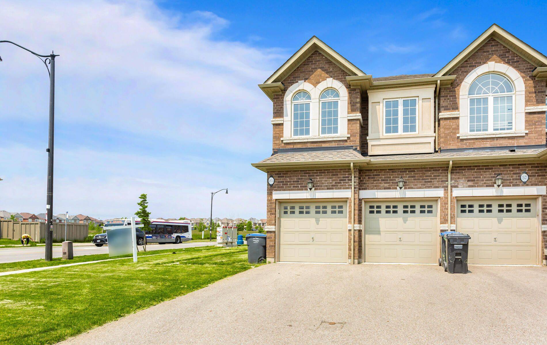Brampton, ON L7A 4M5,273 Veterans DR