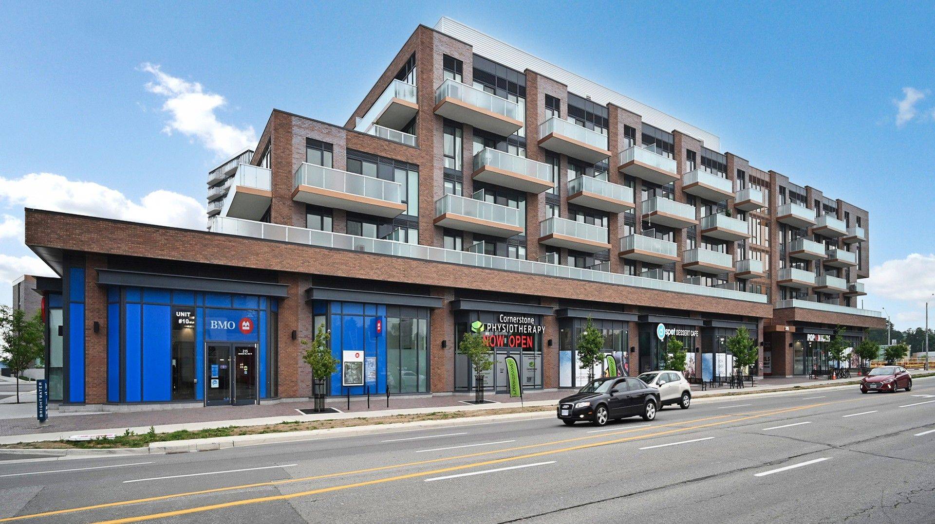 215 Lakeshore RD W #521, Mississauga, ON L5H 0A7