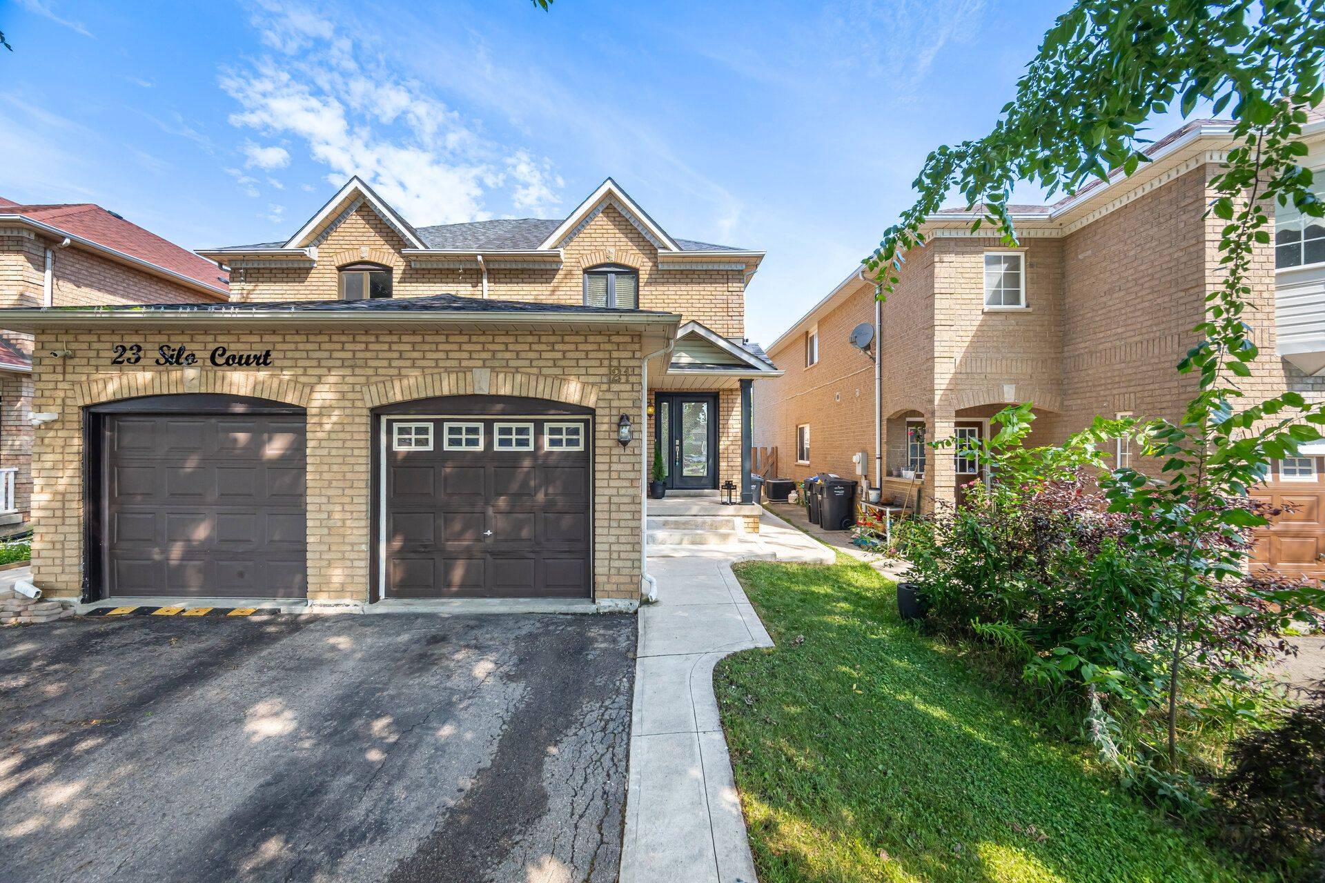 Brampton, ON L6X 4S5,21 Silo CT