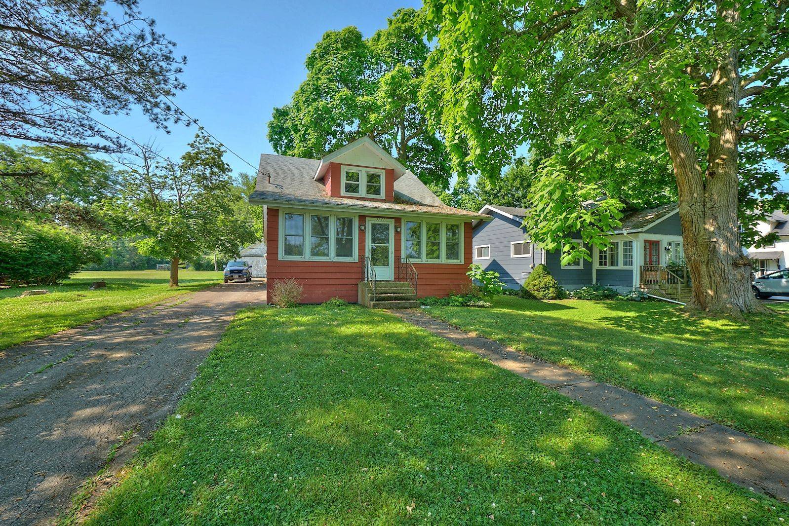 Fort Erie, ON L0S 1N0,3767 Highland DR