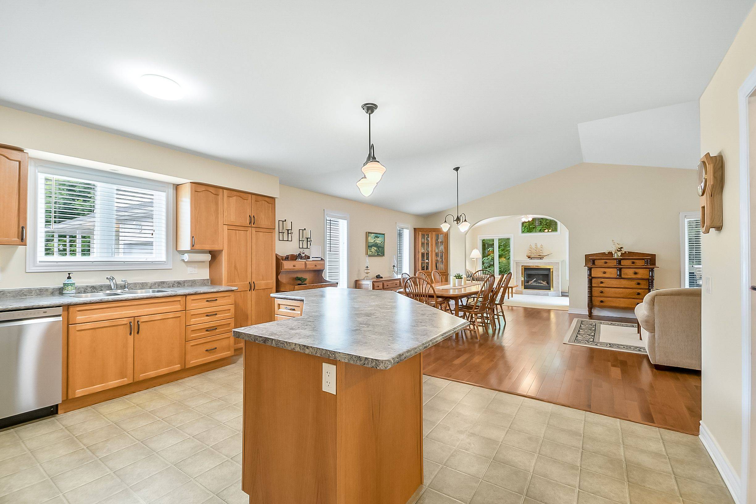Gravenhurst, ON P1P 1Z4,136 Hedgewood LN