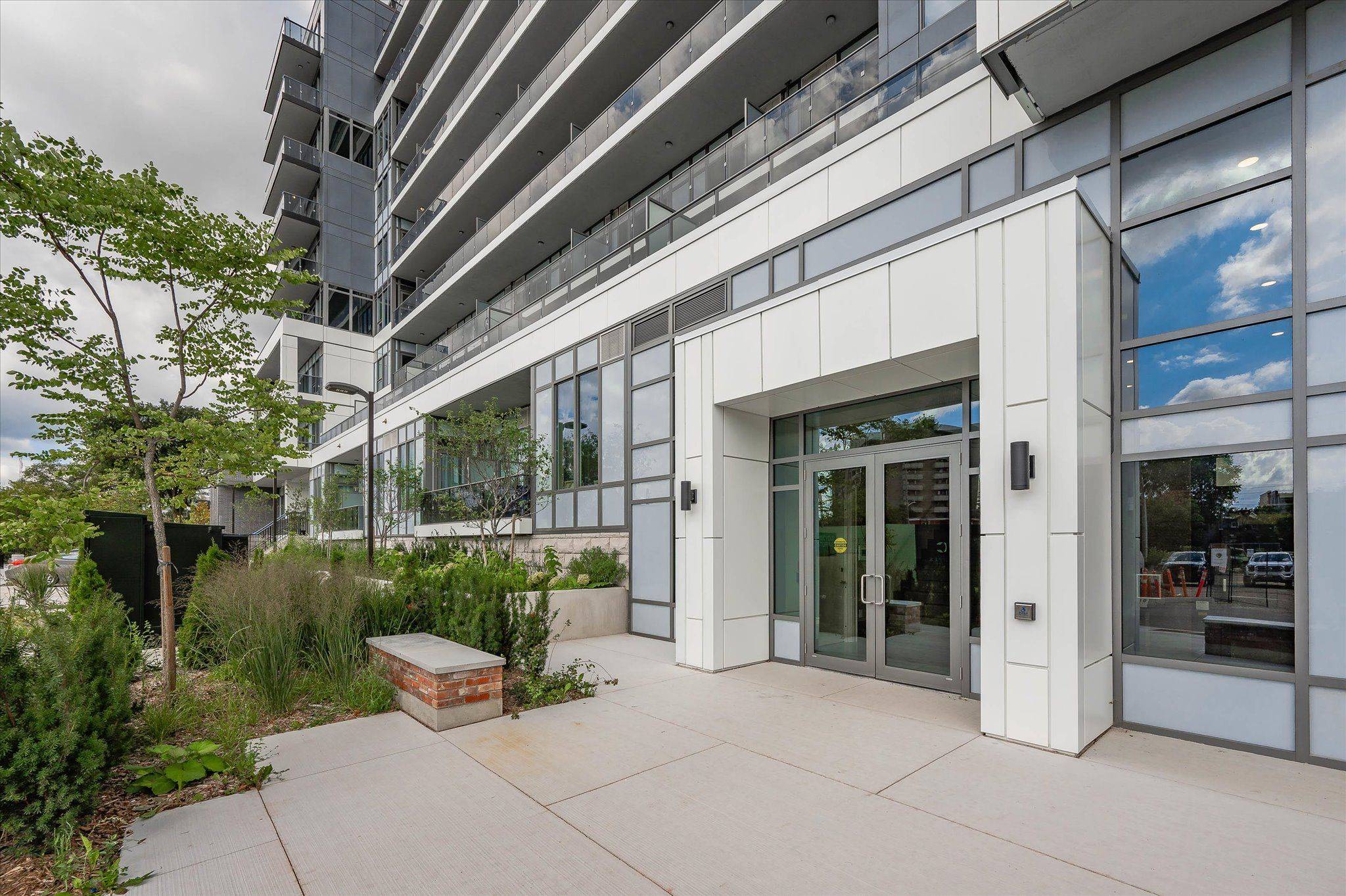 Guelph, ON N1E 0S6,73 Arthur ST #108