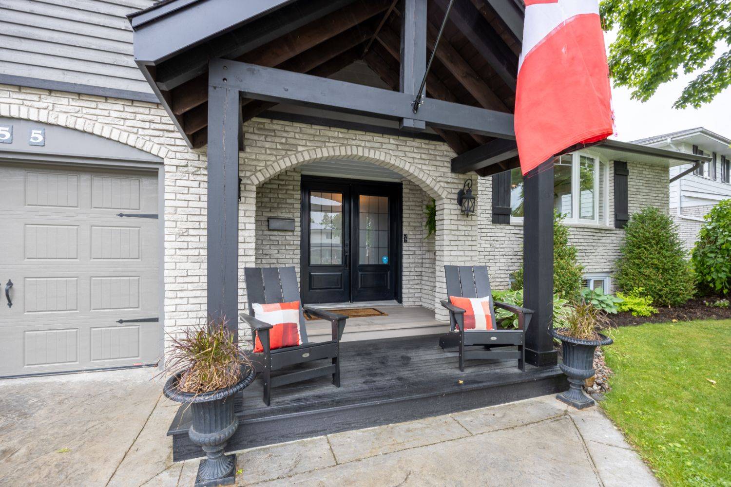 Peterborough West, ON K9J 7J7,1255 Bridle DR