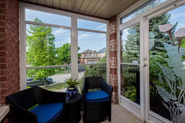 Mississauga, ON L5M 5M6,1532 Roseway DR