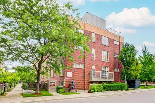 35 Elsie LN #149, Toronto W02, ON M6P 3N3