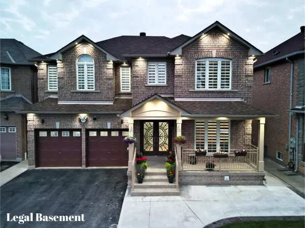 22 Wintersnow CT, Brampton, ON L6R 3G6