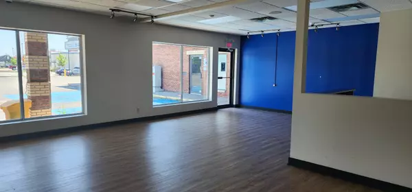 Fort Erie, ON L2A 6E2,660 Garrison RD