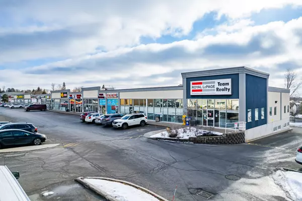 Kanata, ON K2L 1V4,484 Hazeldean RD #Unit 2