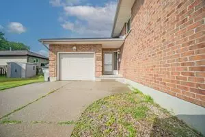 Strathroy-caradoc, ON N7G 3V3,175 Southfield DR