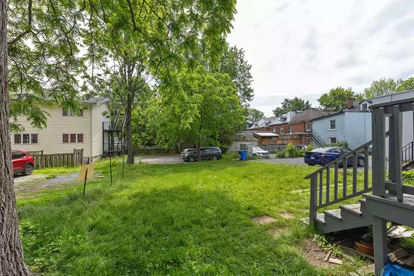 Kingston, ON K7L 3E6,99 Bagot ST