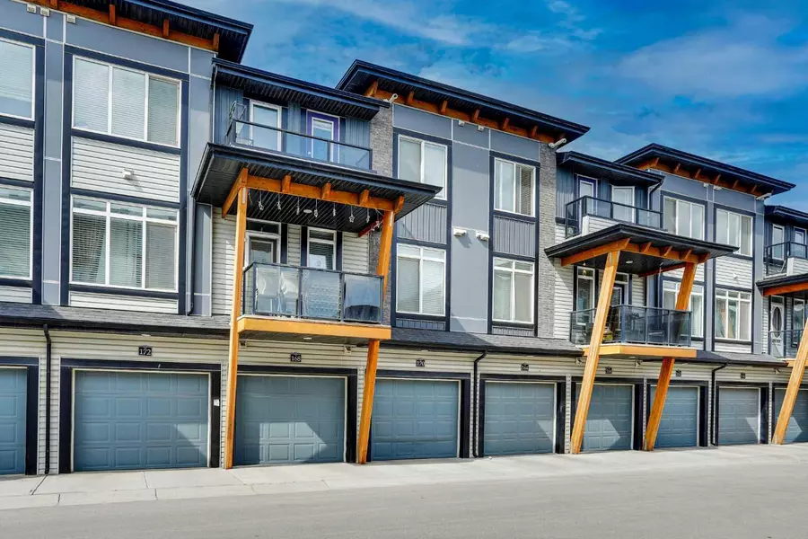 170 Savanna WALK NE, Calgary, AB T3J0Y3