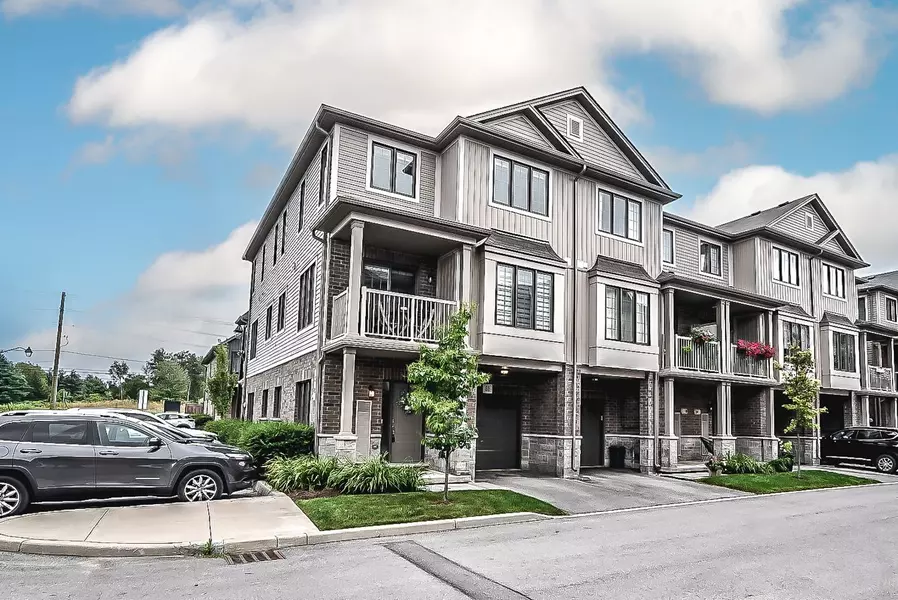377 Glancaster RD #53, Hamilton, ON L9G 0G4