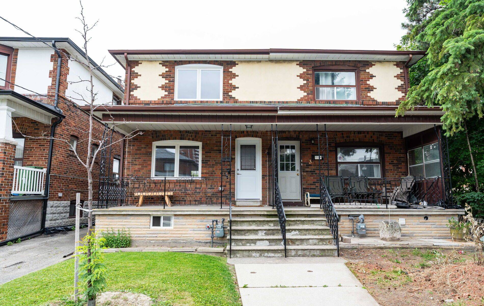 Toronto C03, ON M6E 2G1,5 Greyton CRES