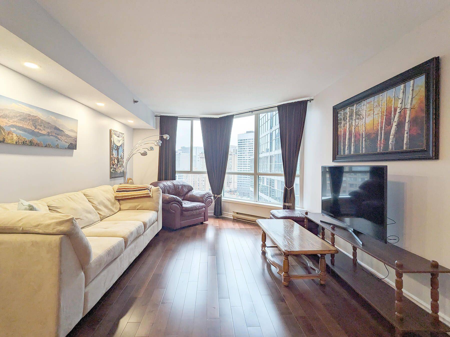 Toronto C01, ON M7A 2A3,38 Elm ST #1815