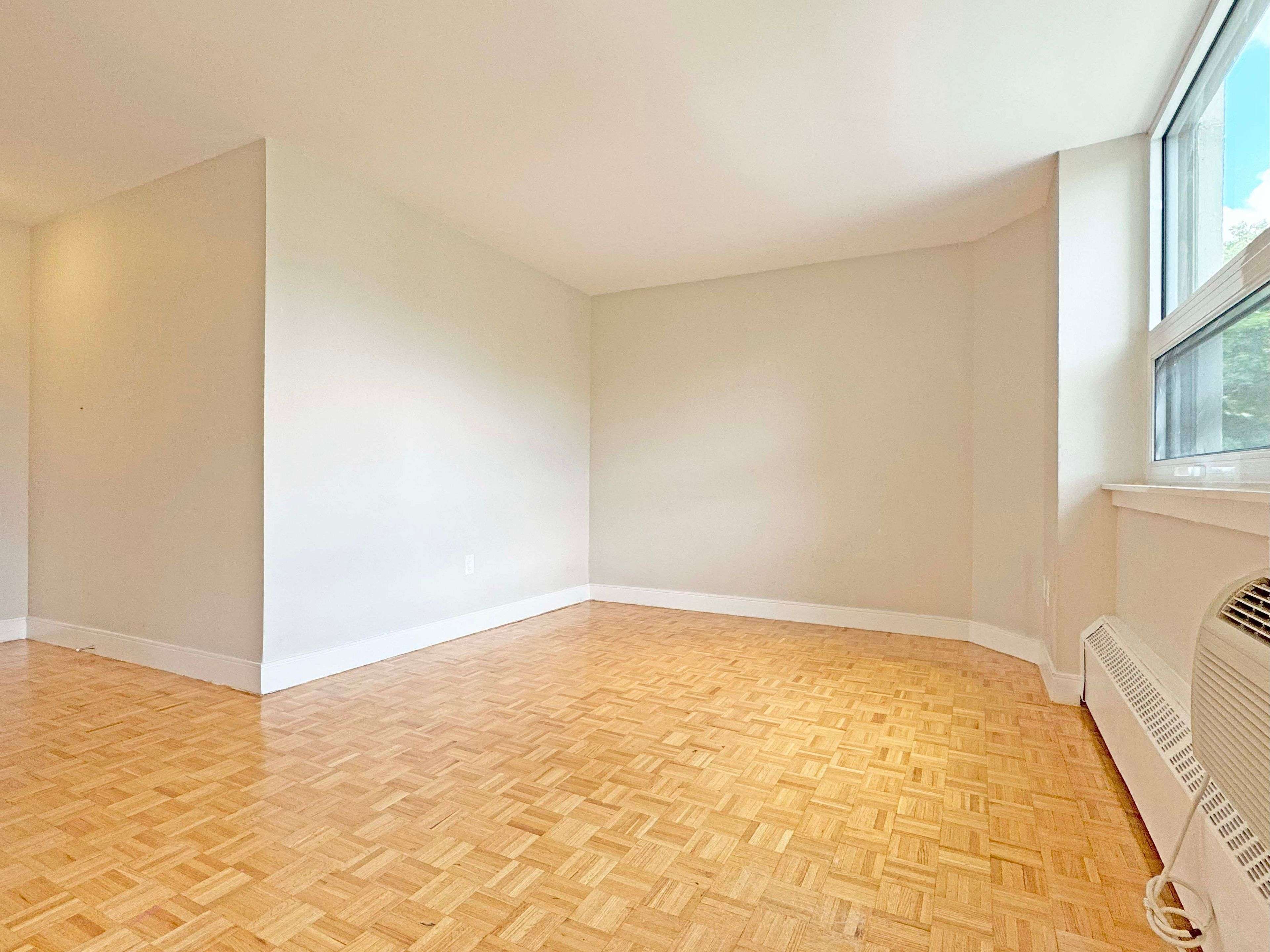 485 Huron ST #306, Toronto C02, ON M5R 2R5