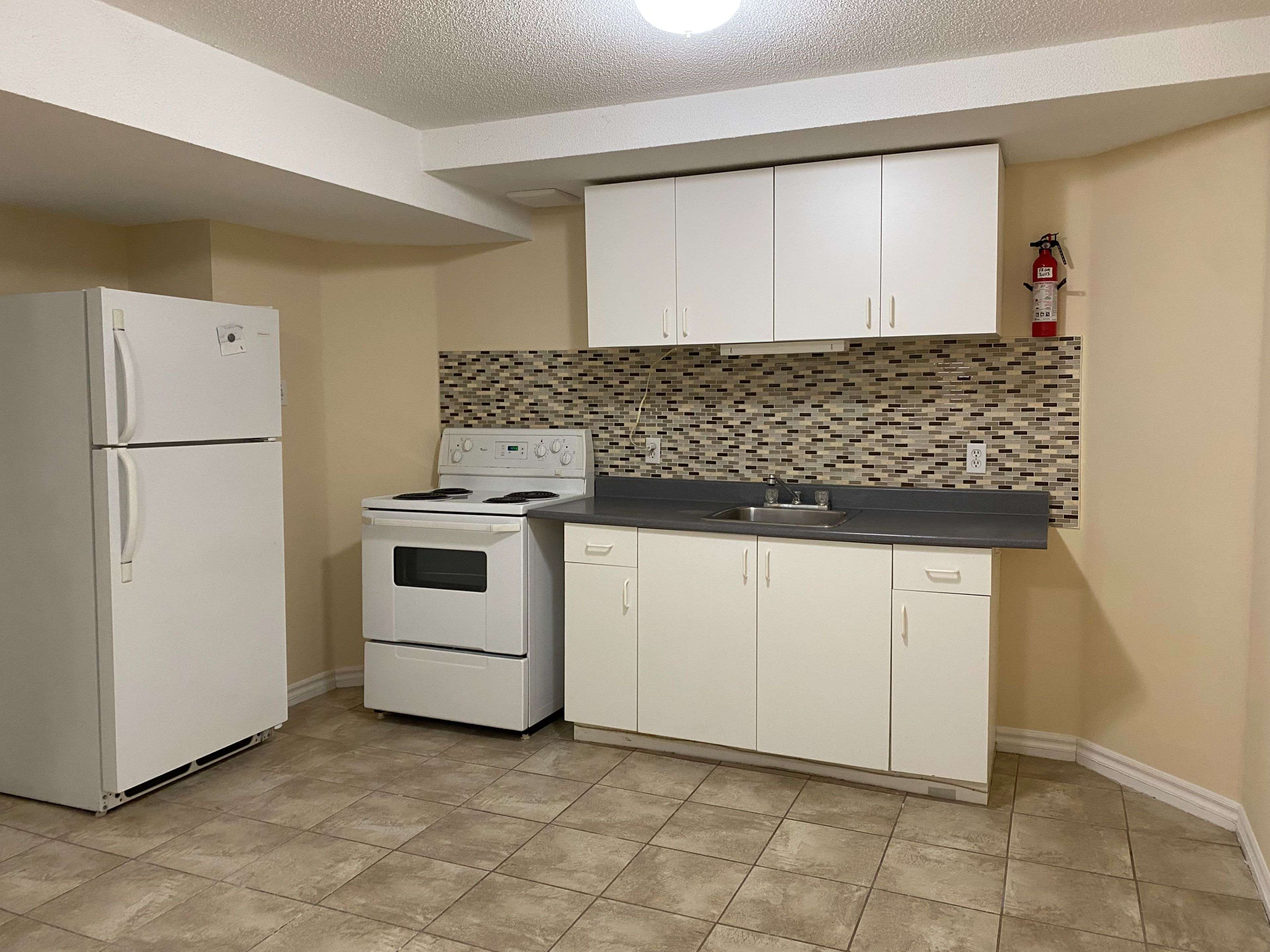 Richmond Hill, ON L4C 0R3,184 Canyon Hill AVE #Unit 2