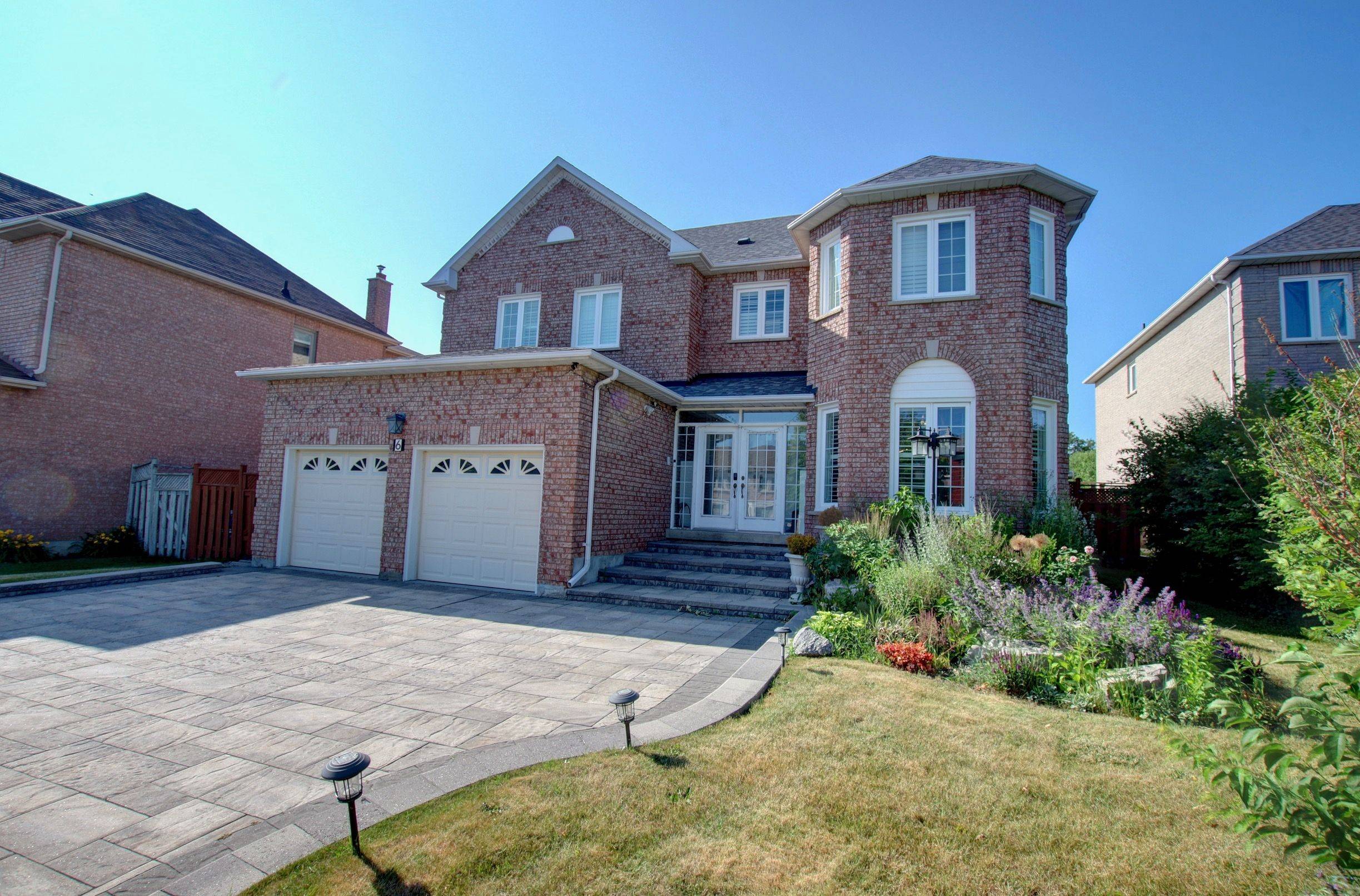 Markham, ON L6C 1T4,6 Holmesdale DR