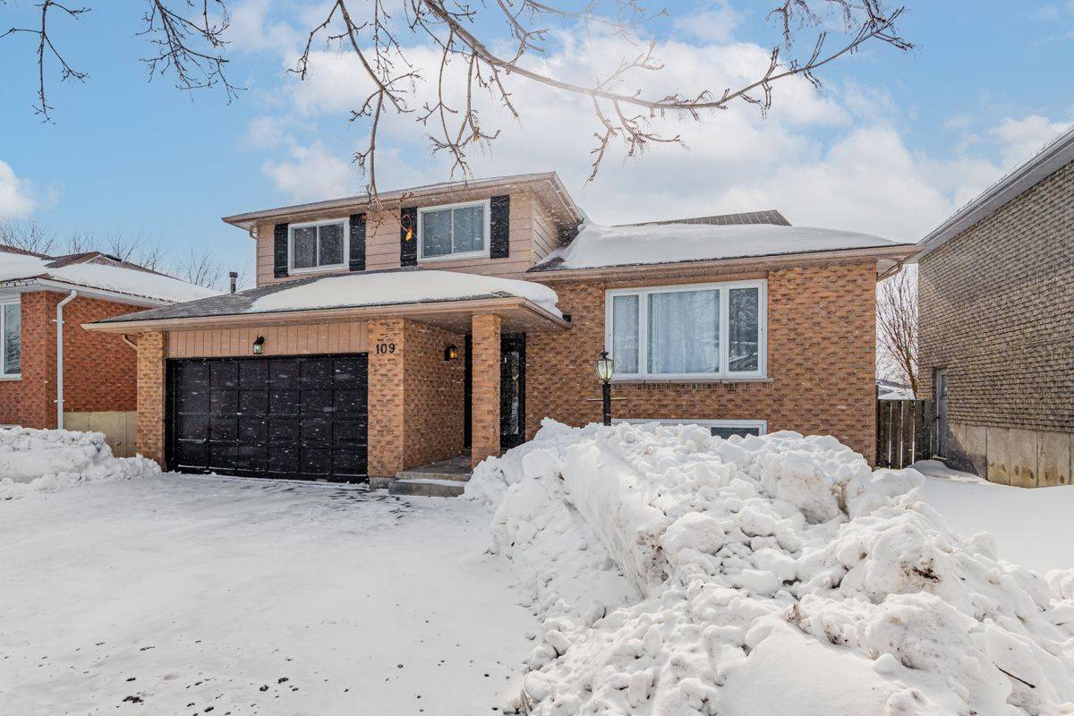 Bradford West Gwillimbury, ON L3Z 2N6,109 Imperial CRES