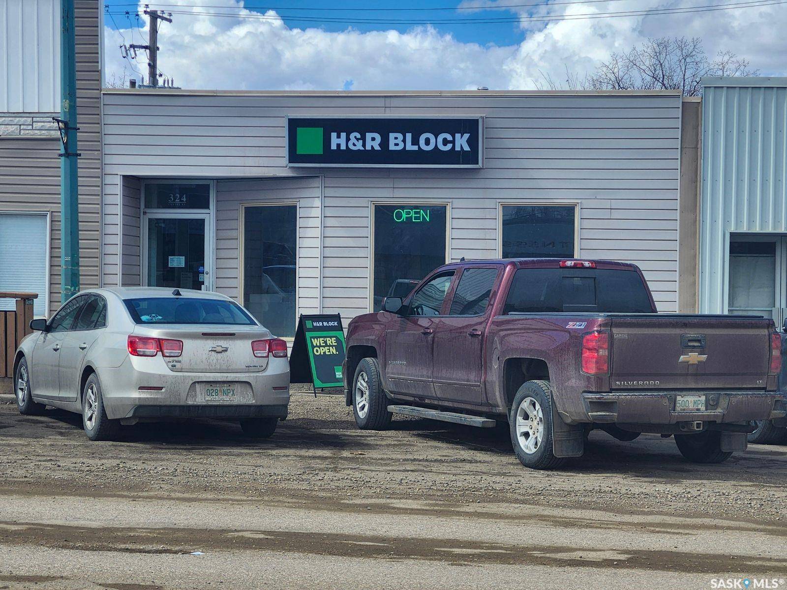324 Centre STREET, Assiniboia, SK S9H 0B0