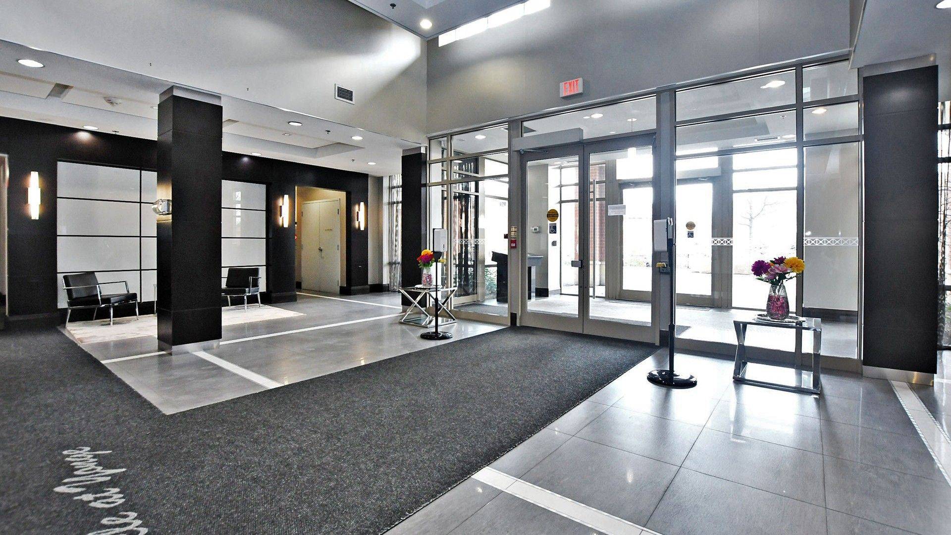 Mississauga, ON L5A 4G5,75 King ST E #1202