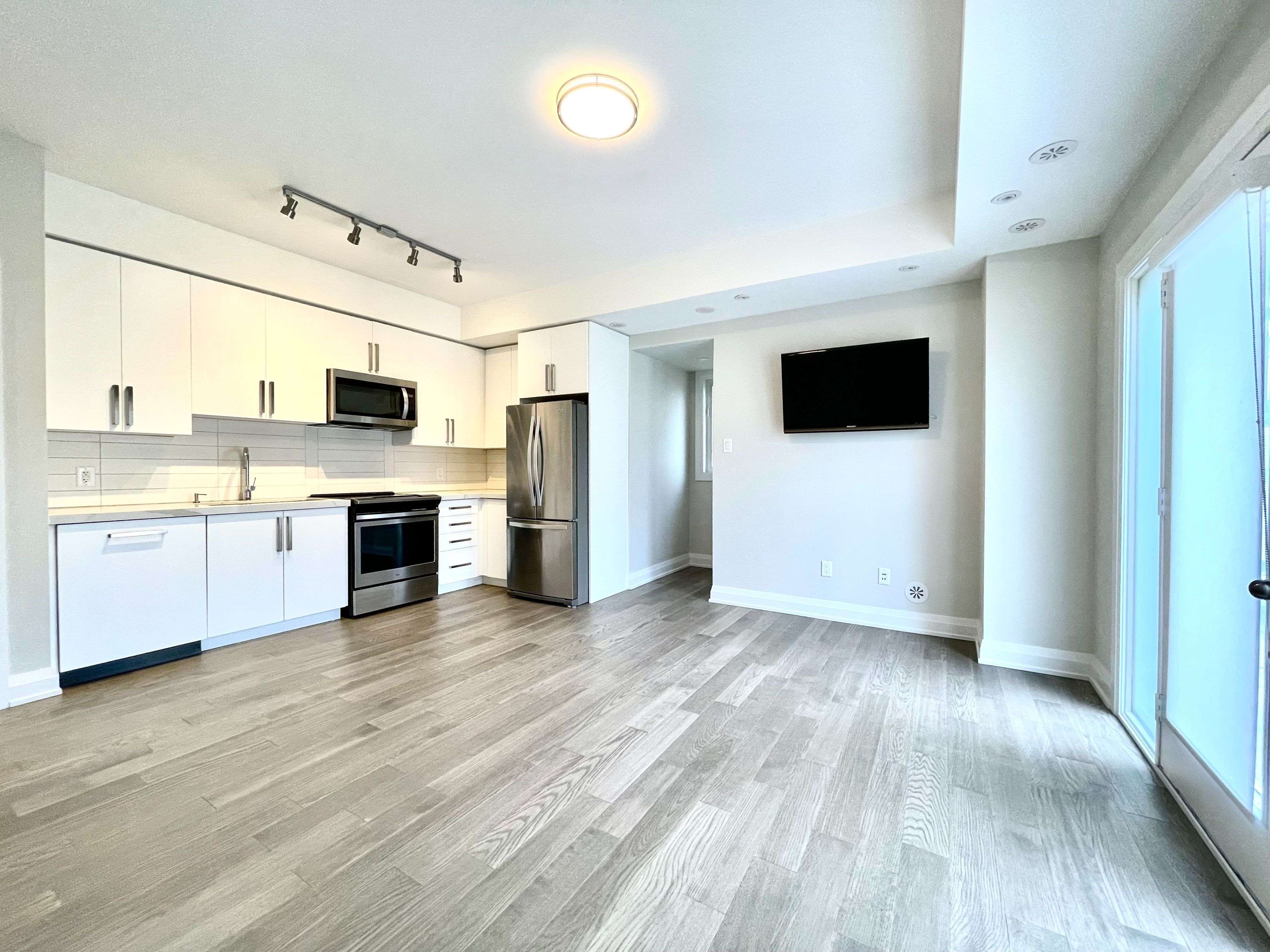 Mississauga, ON L5M 0P5,3050 ERIN CENTRE BLVD #119