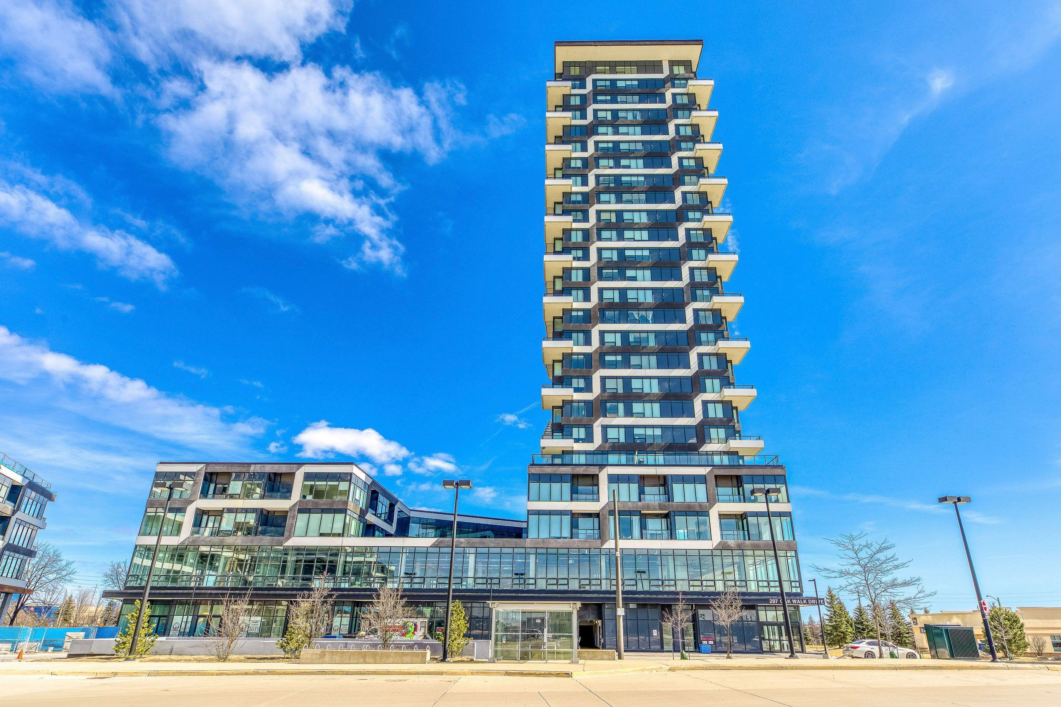 297 Oak Walk DR #1108, Oakville, ON L6H 3R6