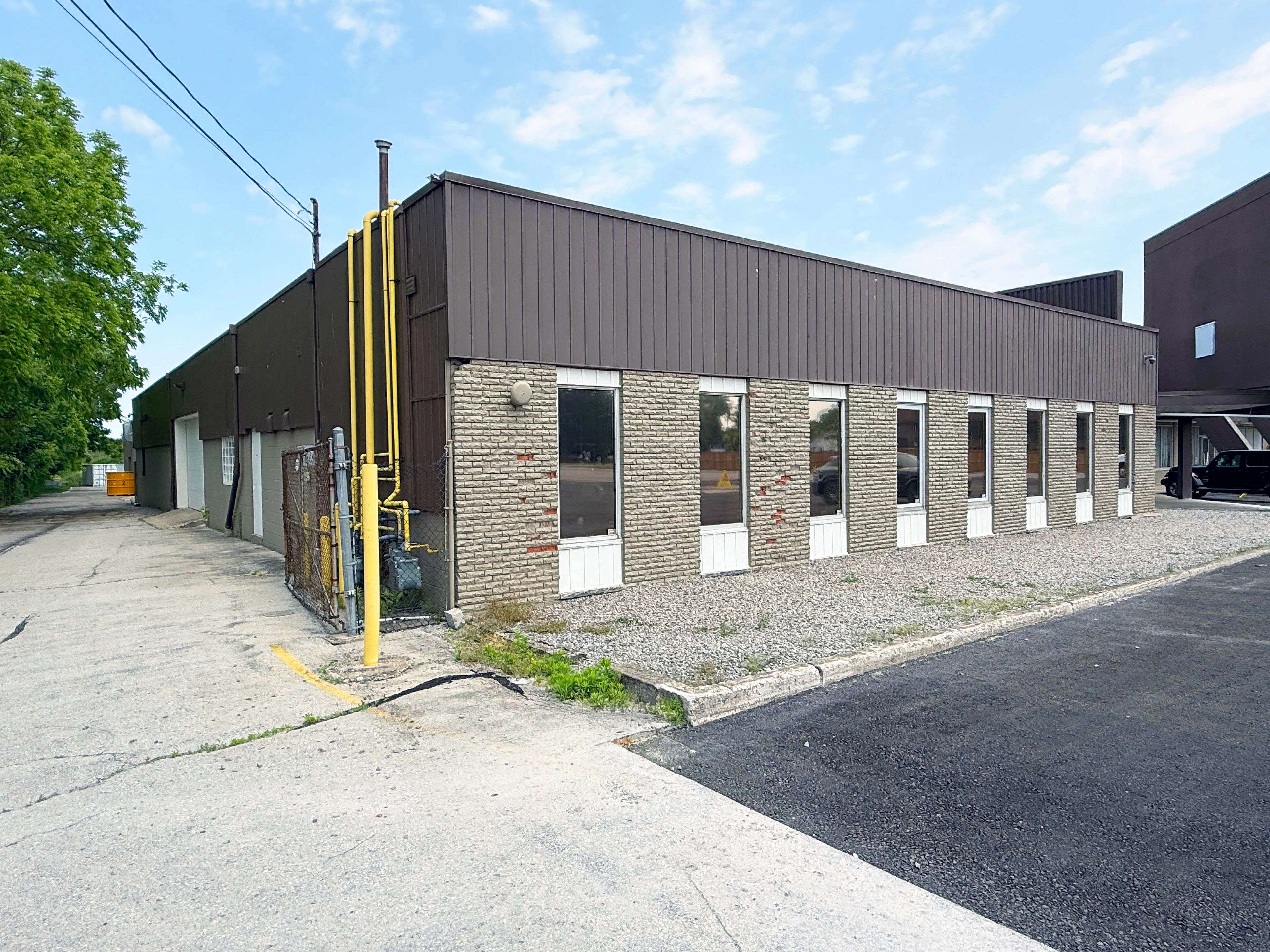 Niagara Falls, ON L2E 6A8,4536 PORTAGE RD N #1