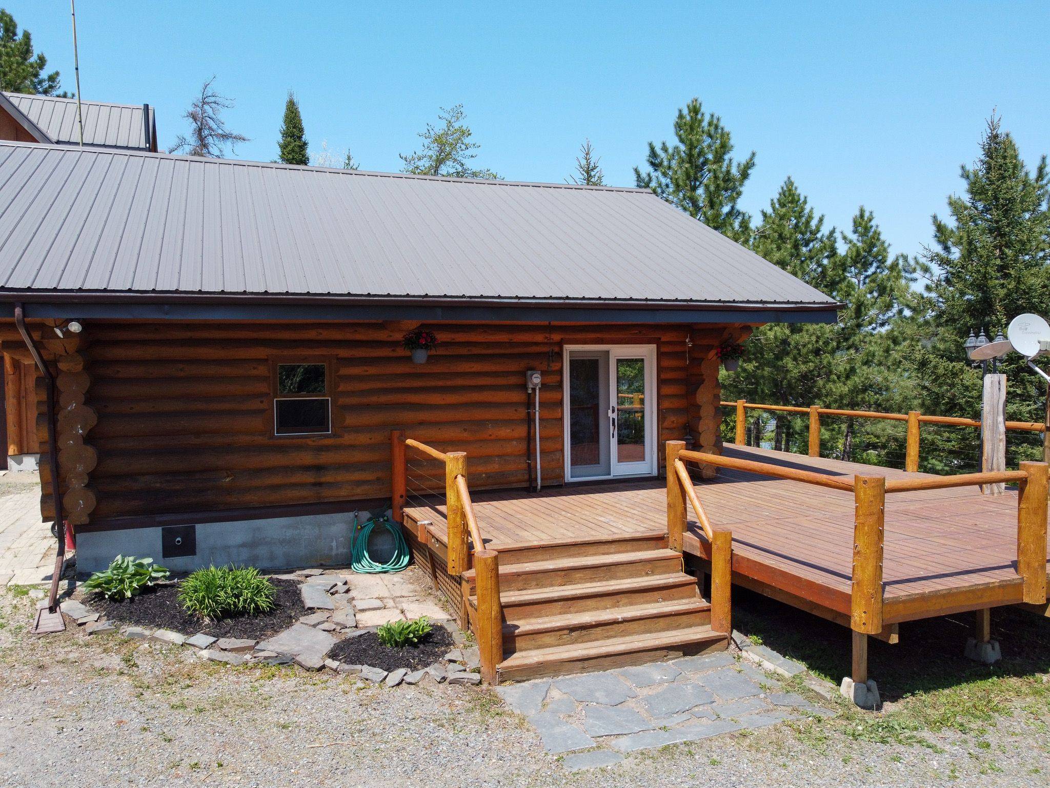 Temagami, ON P0H 2H0,59 White Bear CT