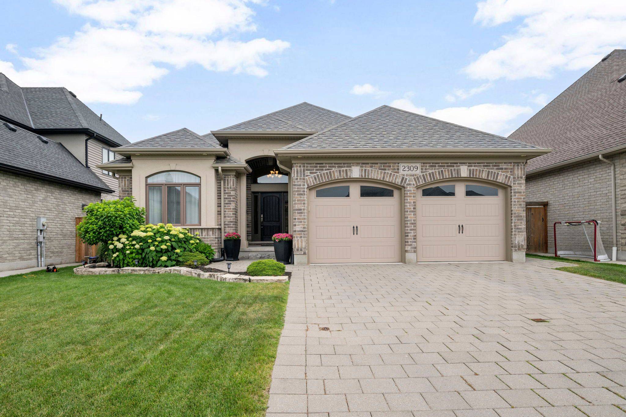 London North, ON N5X 0J7,2309 Springridge DR E