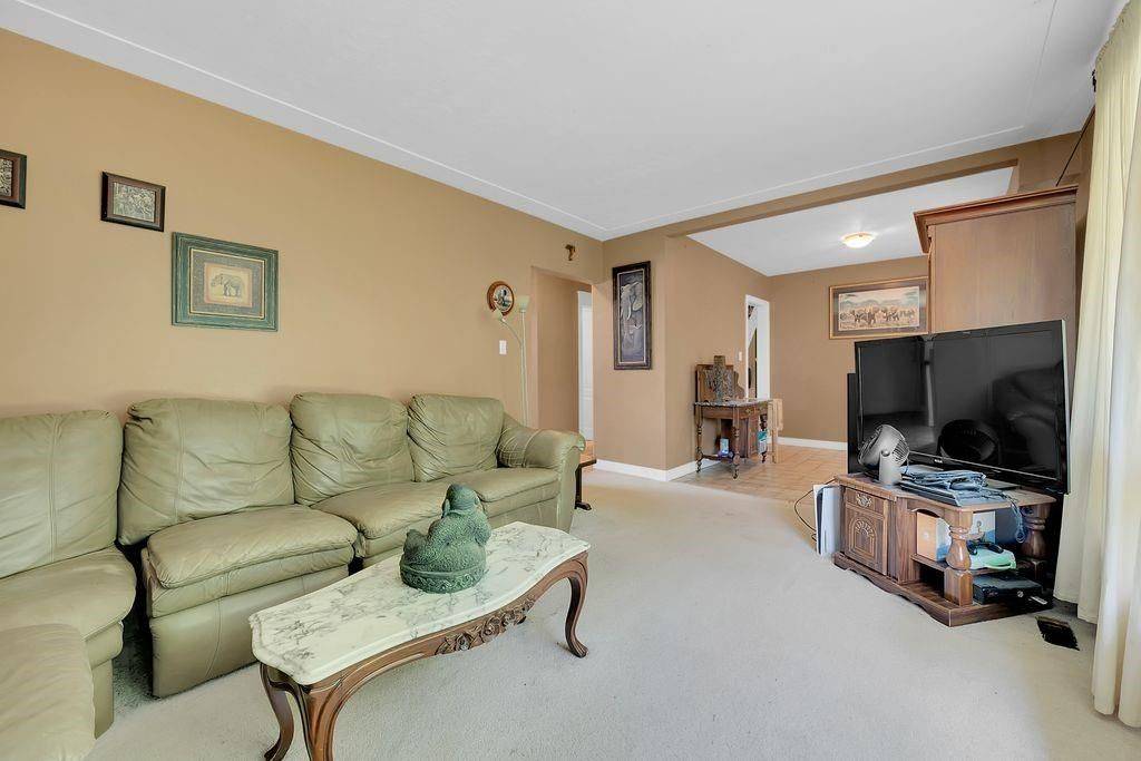 Hamilton, ON L8T 2H1,39 Grandfield ST